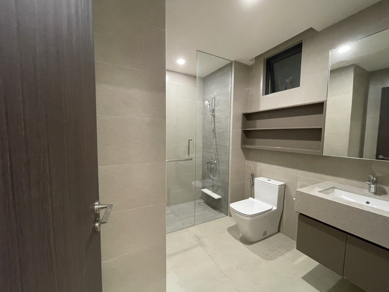 Q2 THAO DIEN, 4 BEDROOMS, FULLY FURNISHED, RIVER VIEW image