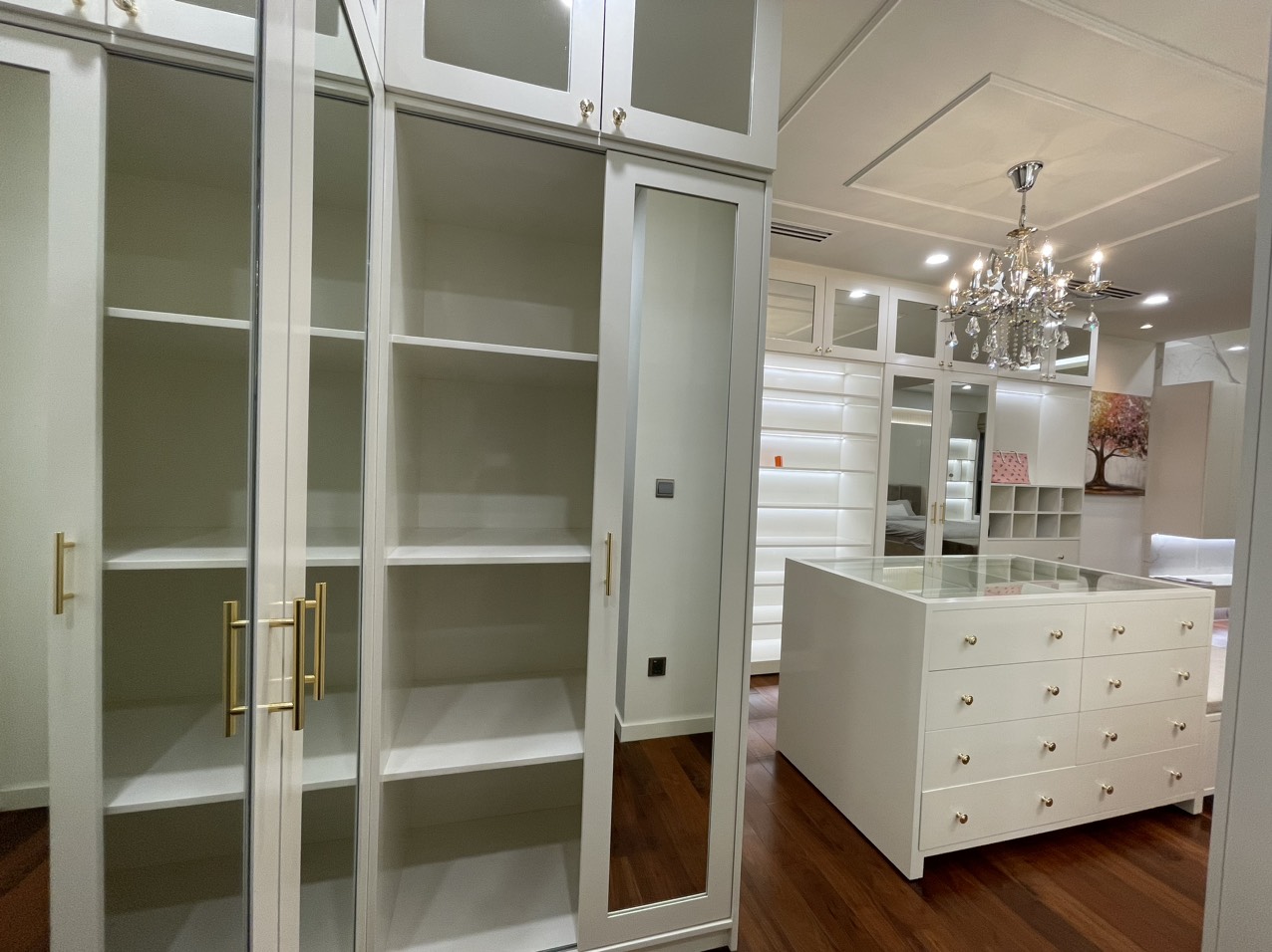 Q2 THAO DIEN, 4 BEDROOMS, FULLY FURNISHED, RIVER VIEW image