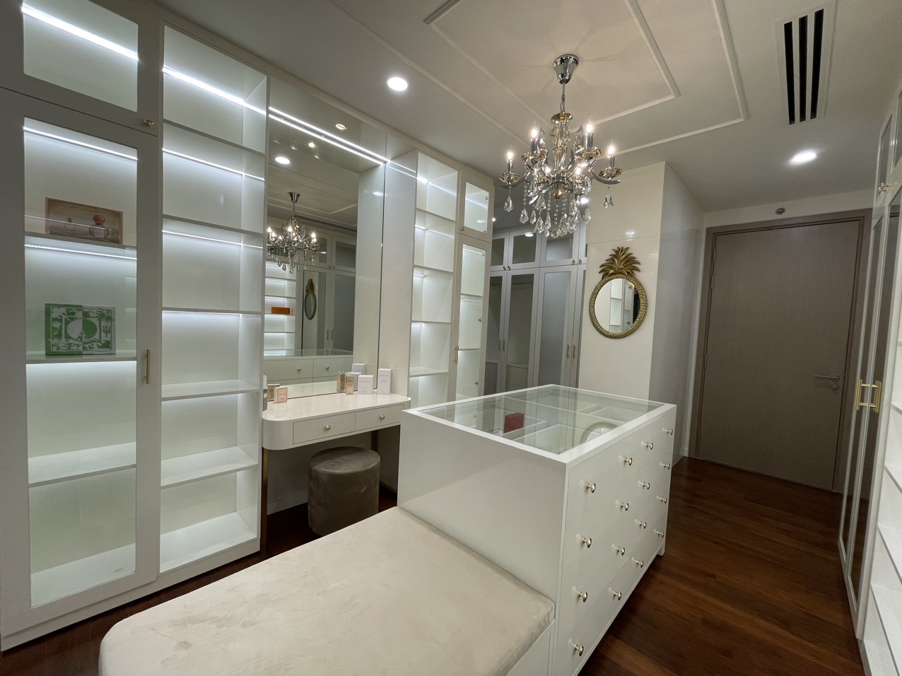 Q2 THAO DIEN, 4 BEDROOMS, FULLY FURNISHED, RIVER VIEW image