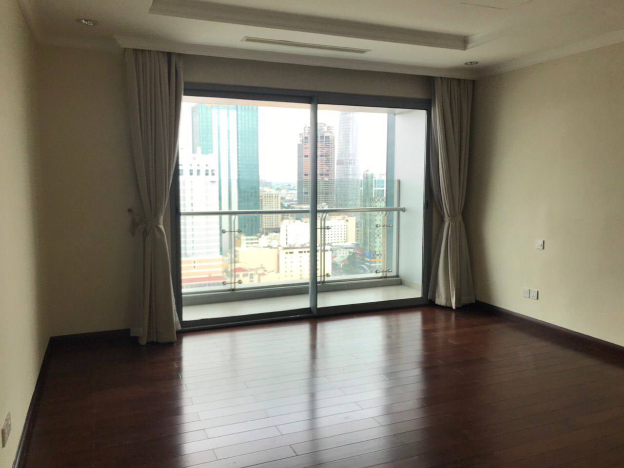 VINCOM ĐỒNG KHỞI QUẬN 1, 3 PHÒNG NGỦ, BÀN GIAO CƠ BẢN, VIEW Q1, SÔNG VÀ THỦ THIÊM image