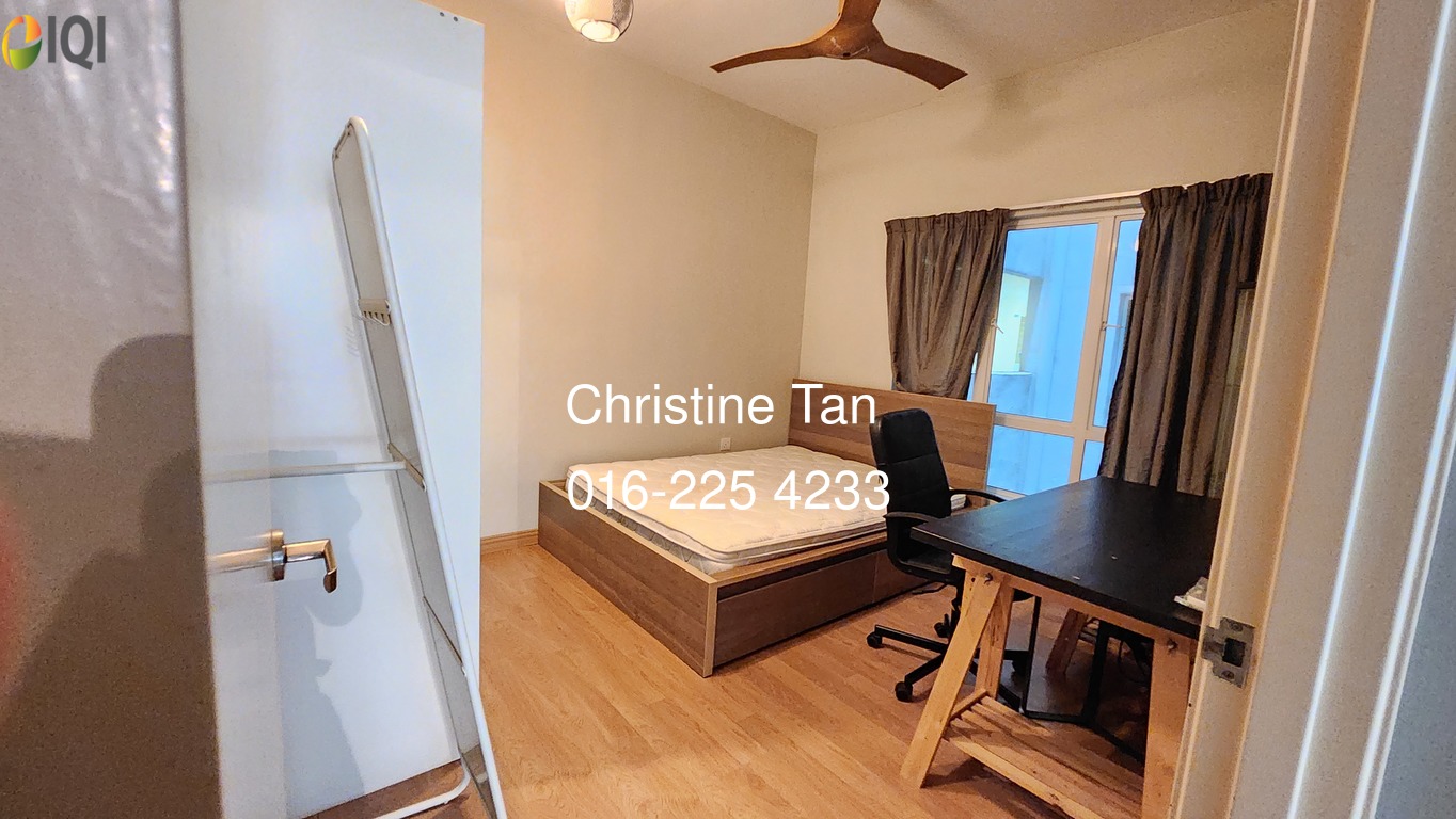 Metropolitan Square image