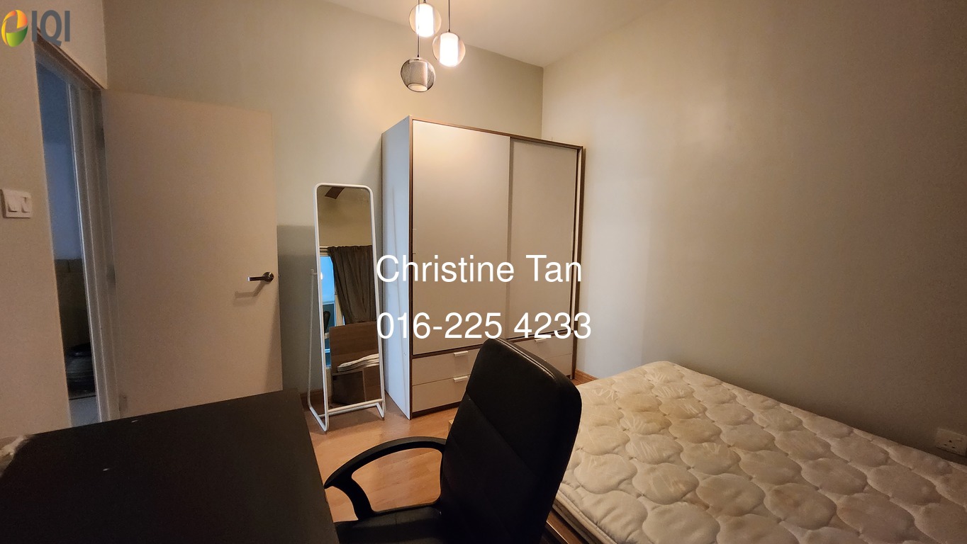 Metropolitan Square image