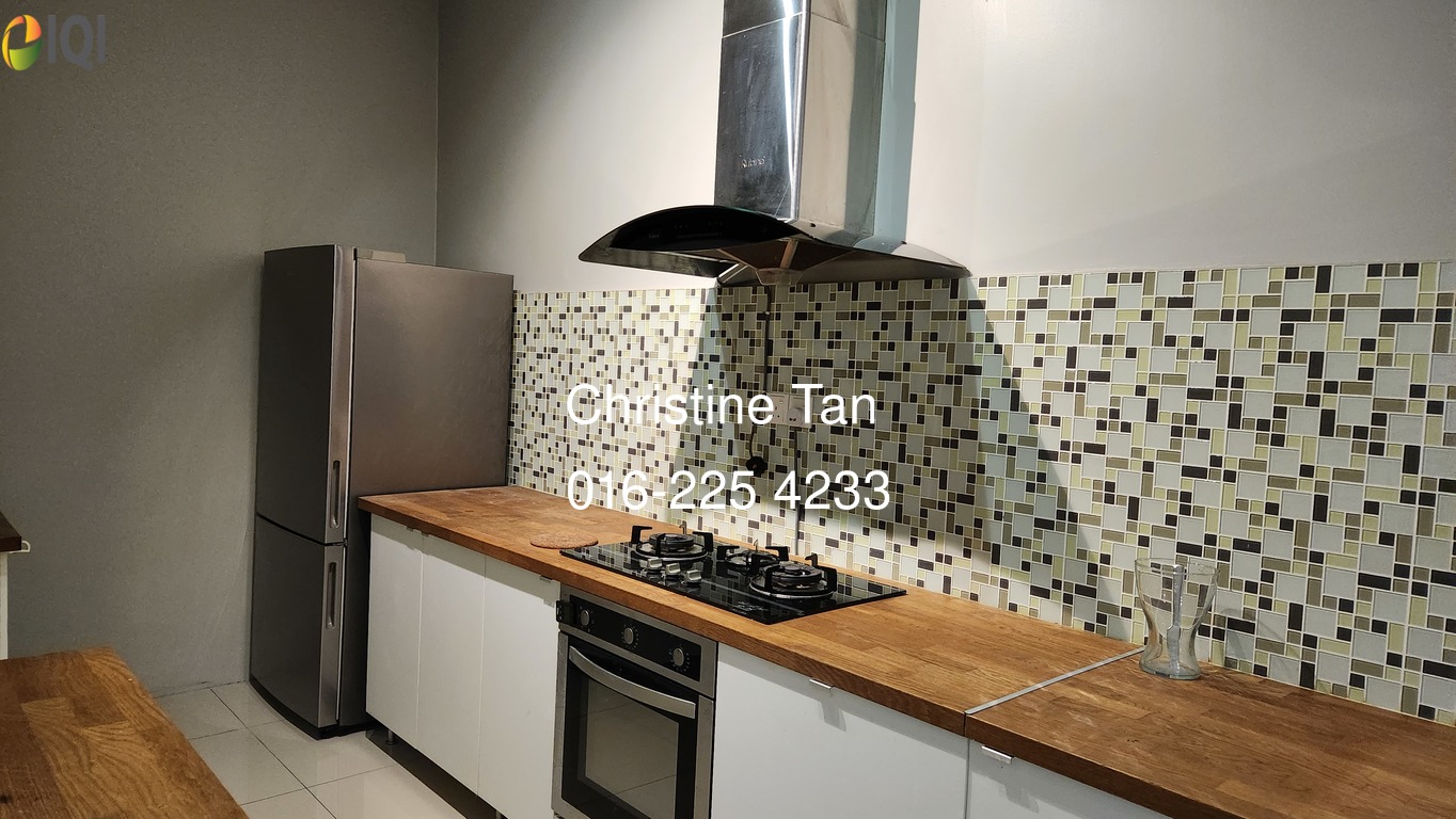 Metropolitan Square image