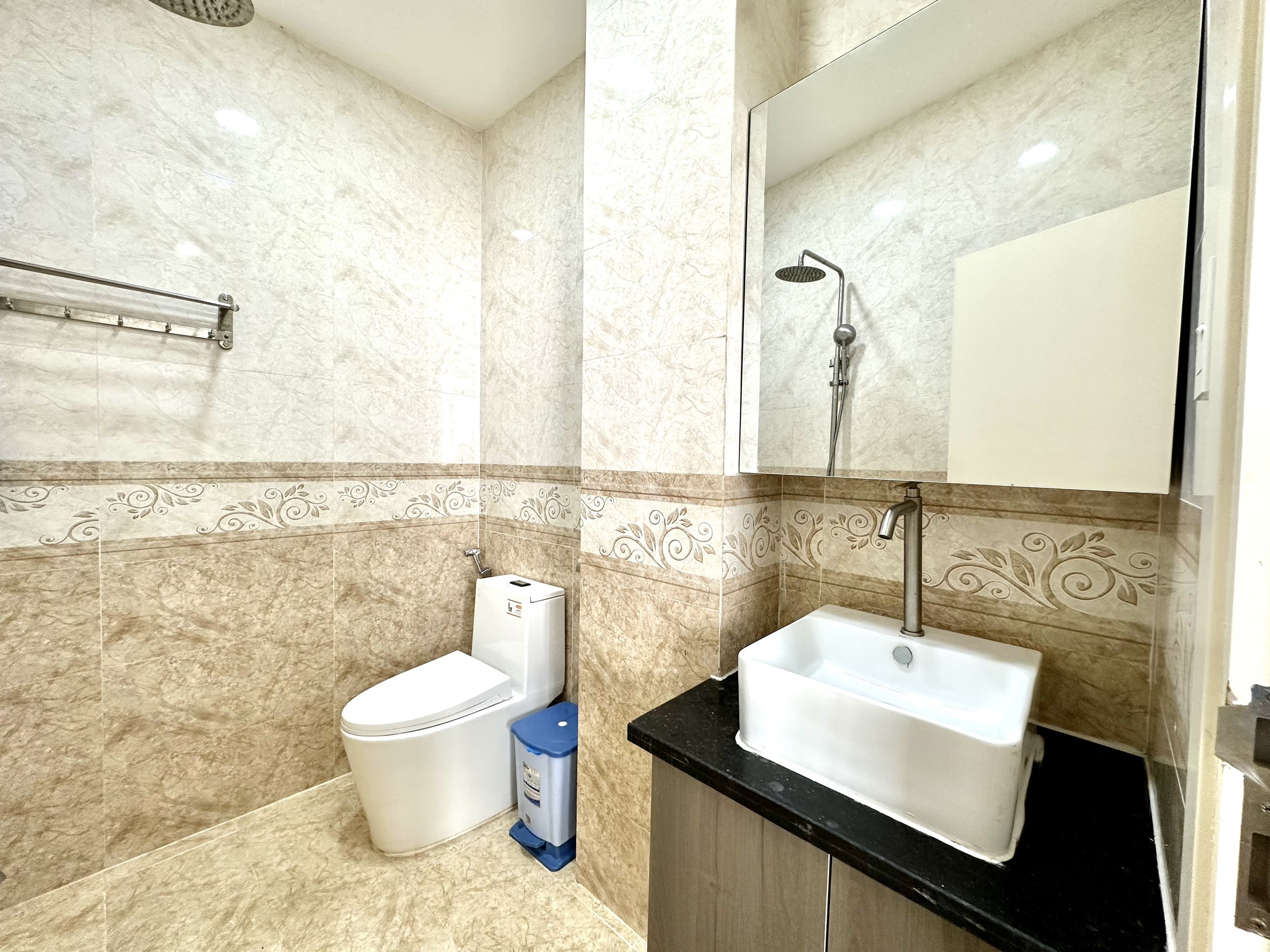 Melosa Khang Điền, 4 Phòng ngủ, 1 trệt 2 lầu, Full nội thất cao cấp, Gần công viên image