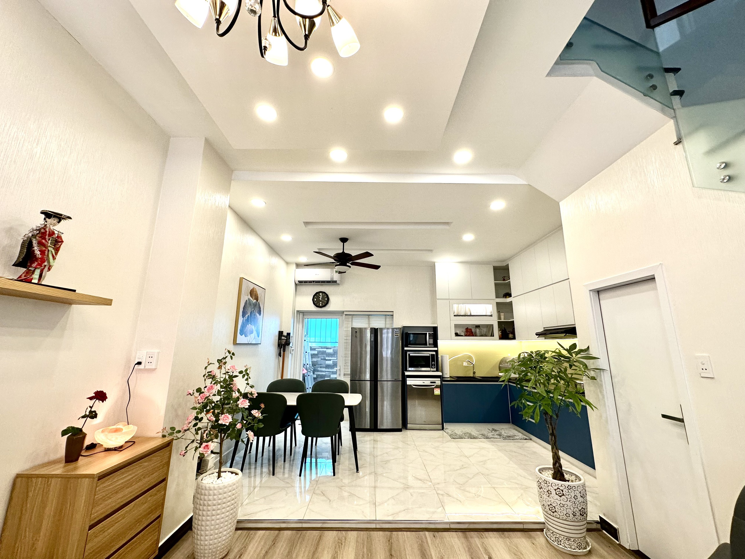 Melosa Khang Điền, 4 Phòng ngủ, 1 trệt 2 lầu, Full nội thất cao cấp, Gần công viên image