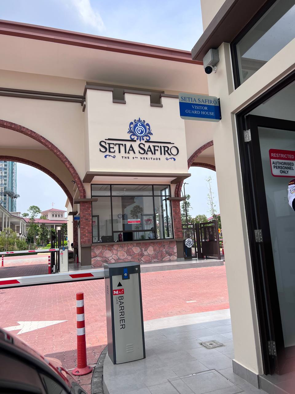 Setia Safiro image
