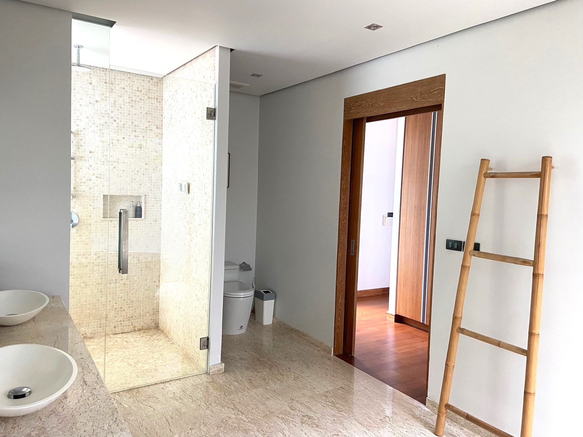 Three Bedroom Anchan Grand Residence Villa for Sale in Phuket (SUD-1137) image