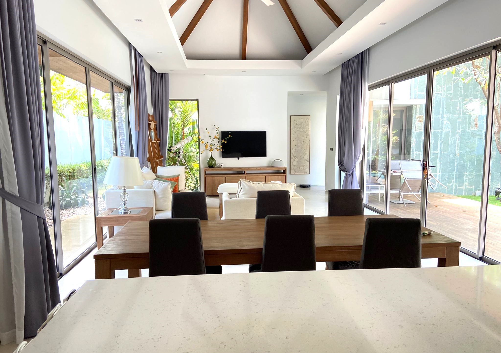 Three Bedroom Anchan Grand Residence Villa for Sale in Phuket (SUD-1137) image