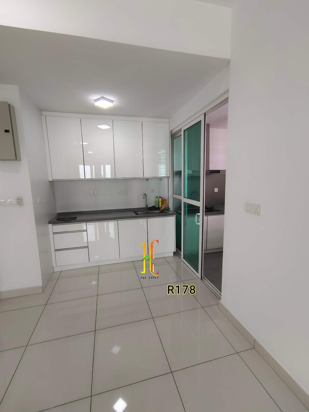 Impiria Residensi image