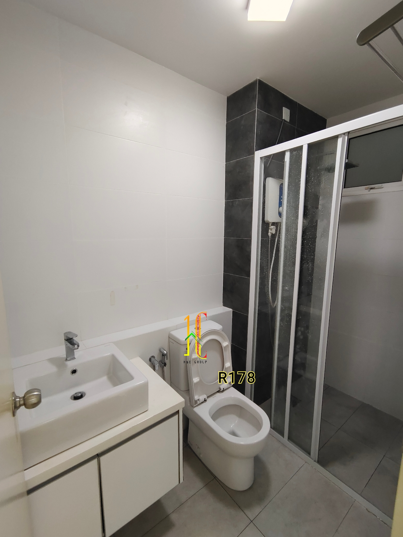 Impiria Residensi image