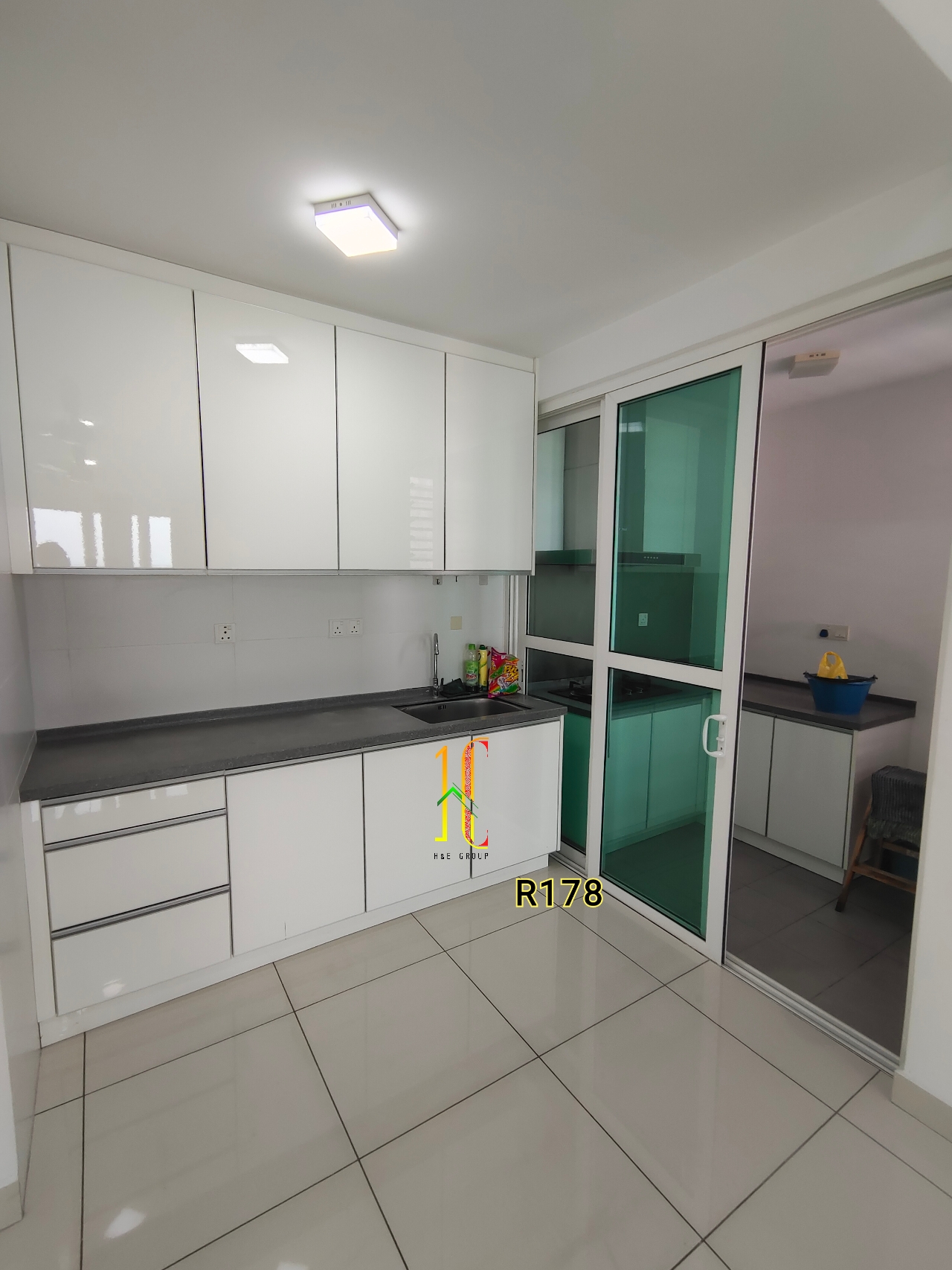 Impiria Residensi image