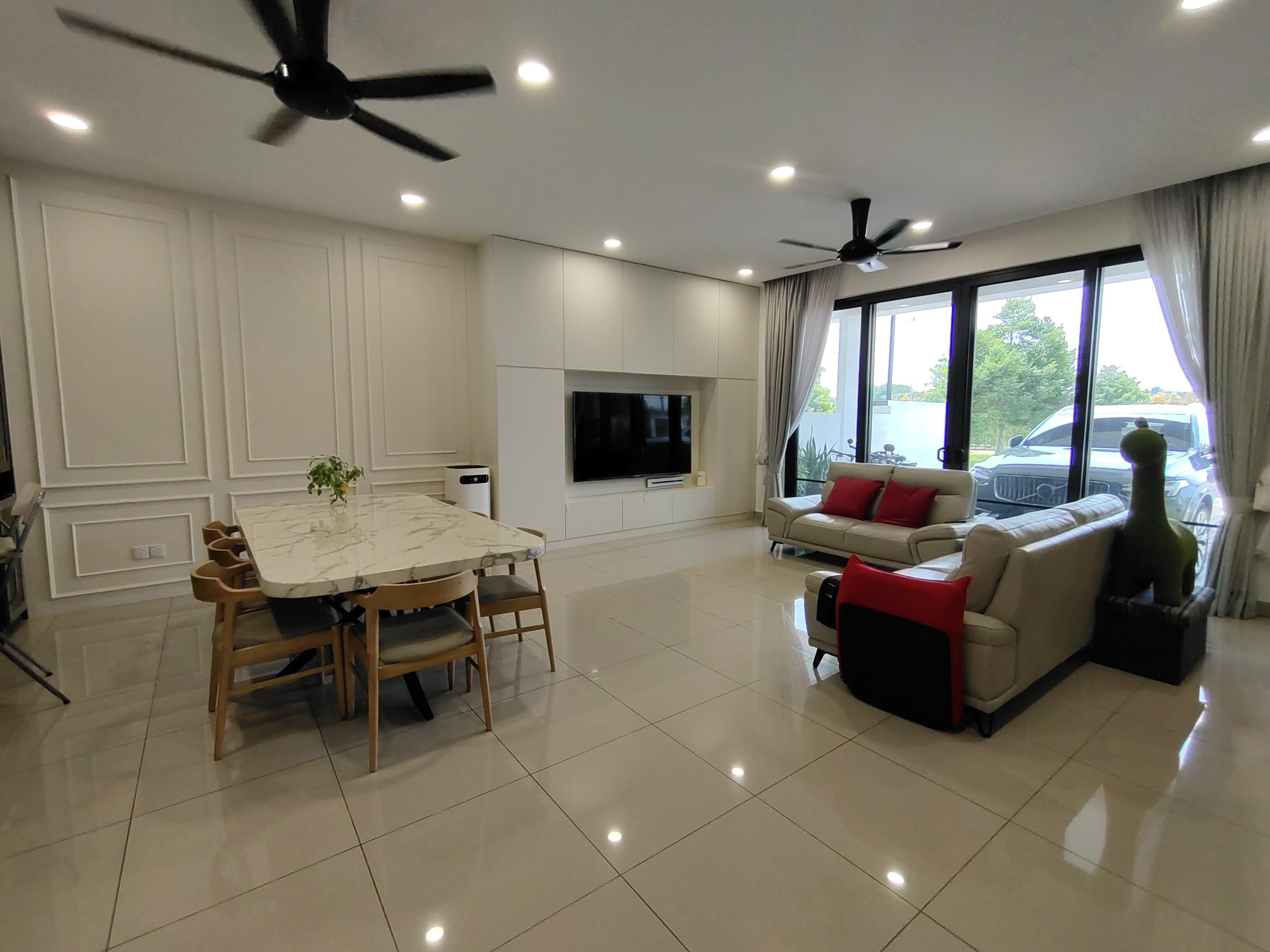 Lucent Residence @ twentyfive.7 image