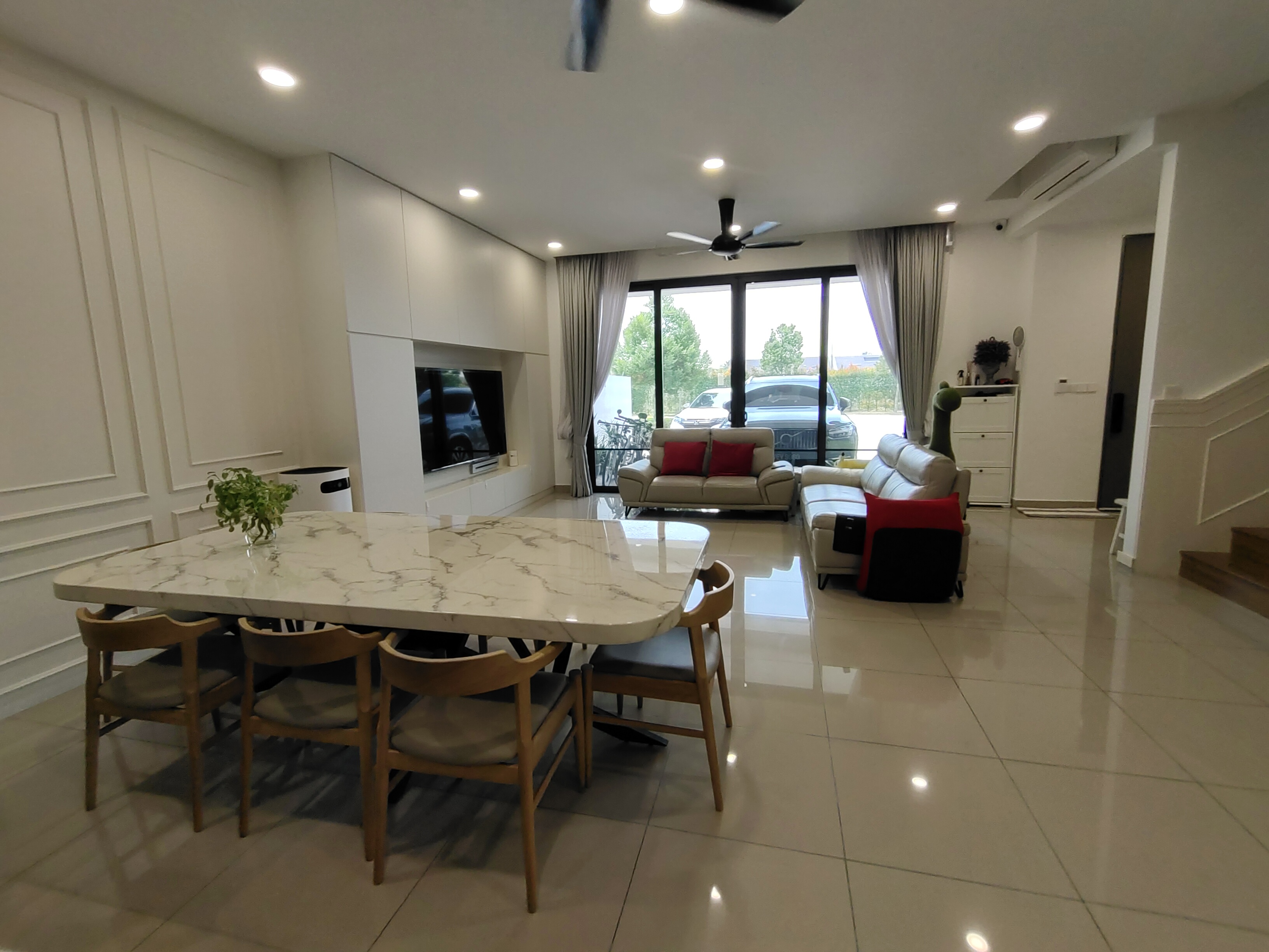 Lucent Residence @ twentyfive.7 image