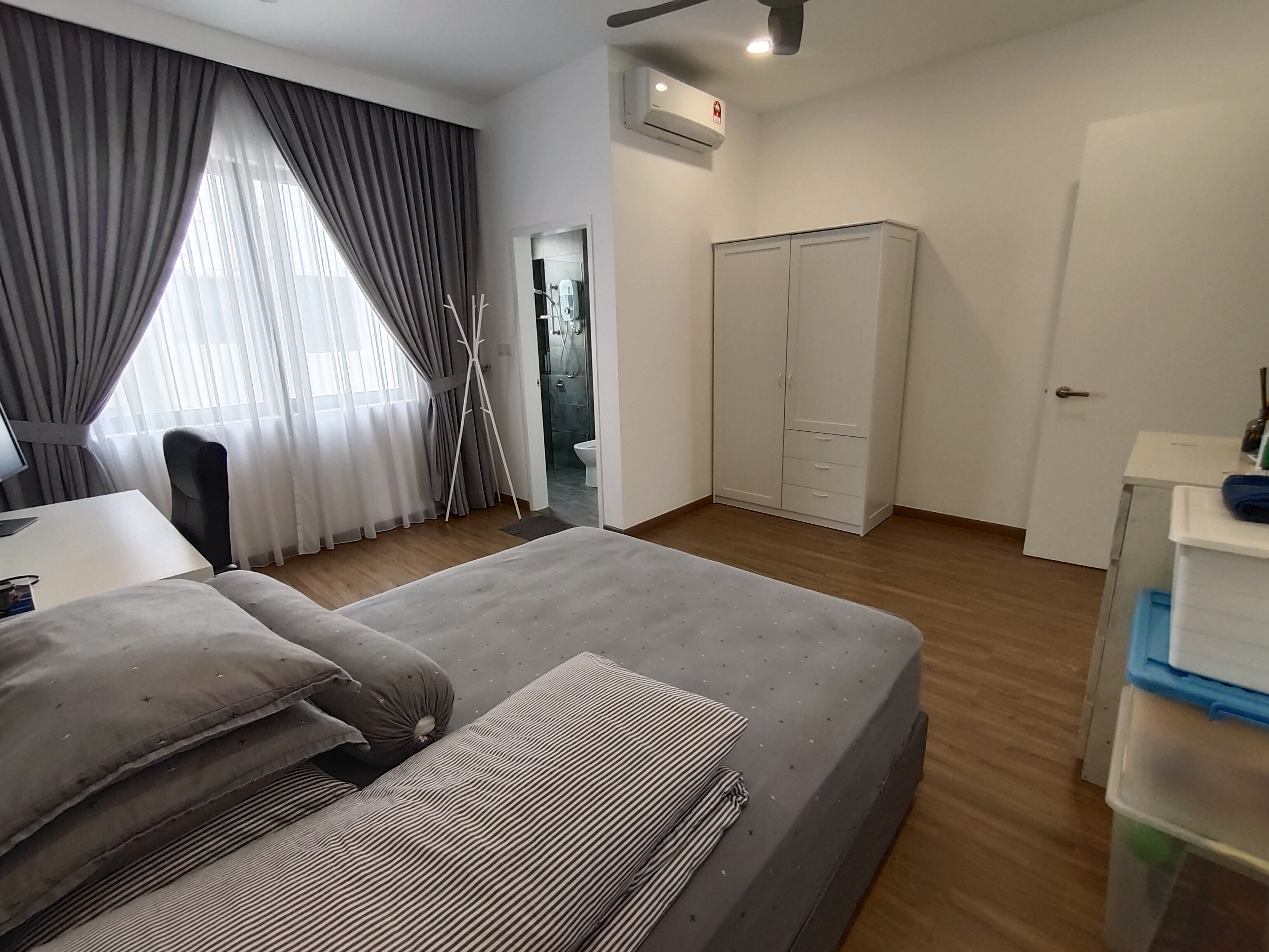 Lucent Residence @ twentyfive.7 image