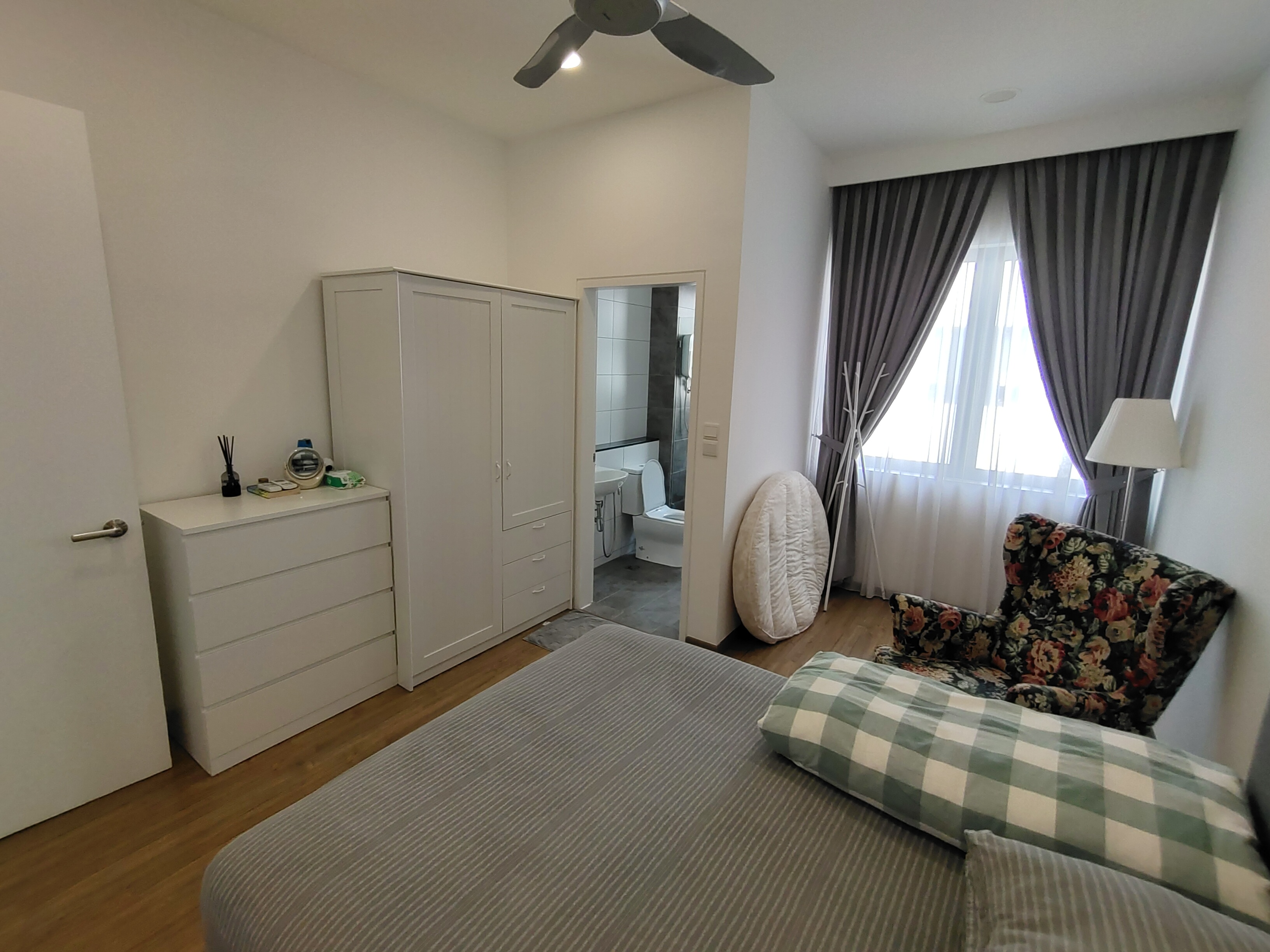 Lucent Residence @ twentyfive.7 image