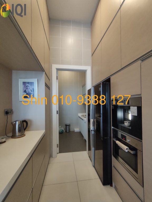 Icon Residence image