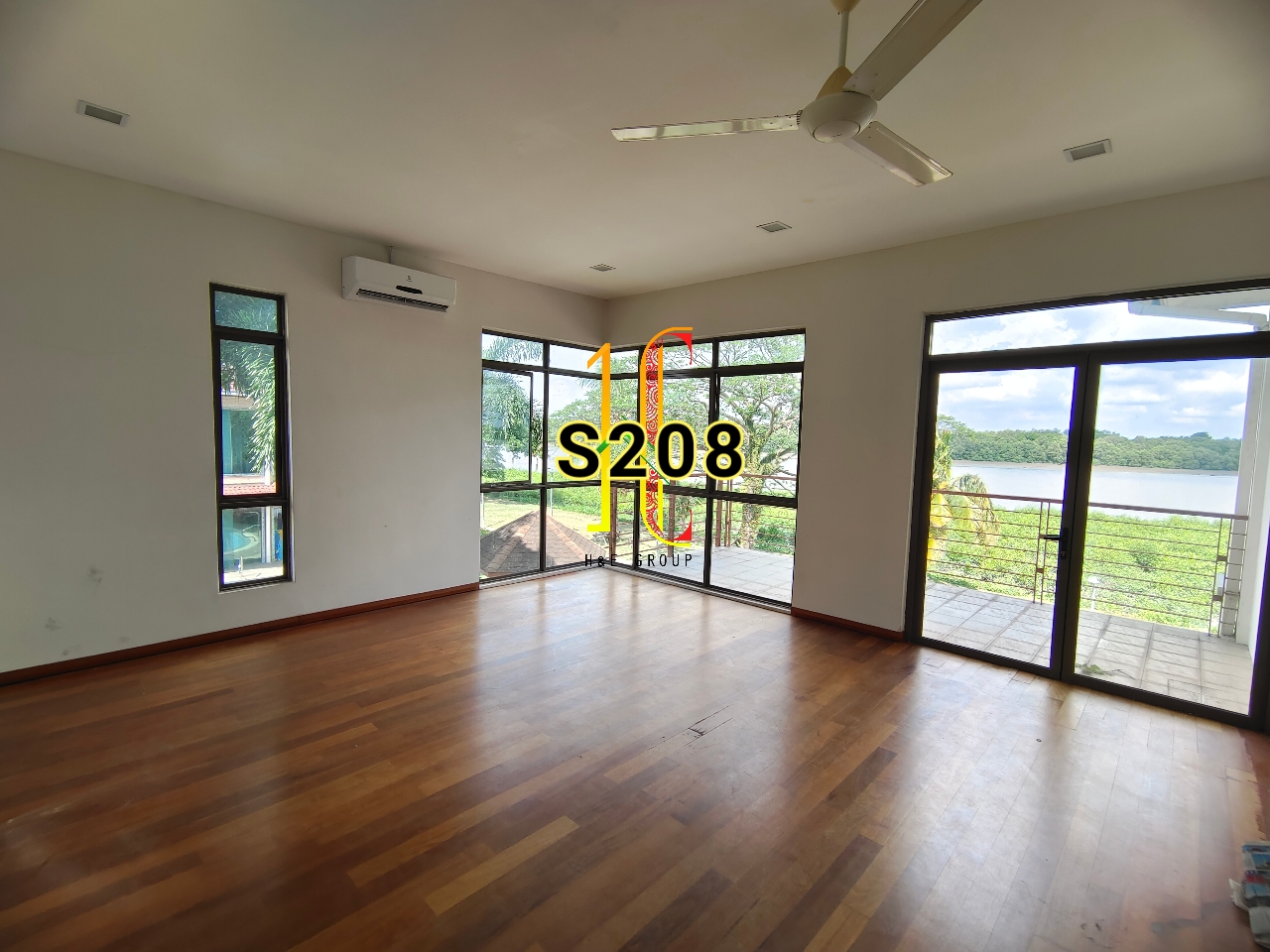 Glenmarie Cove image