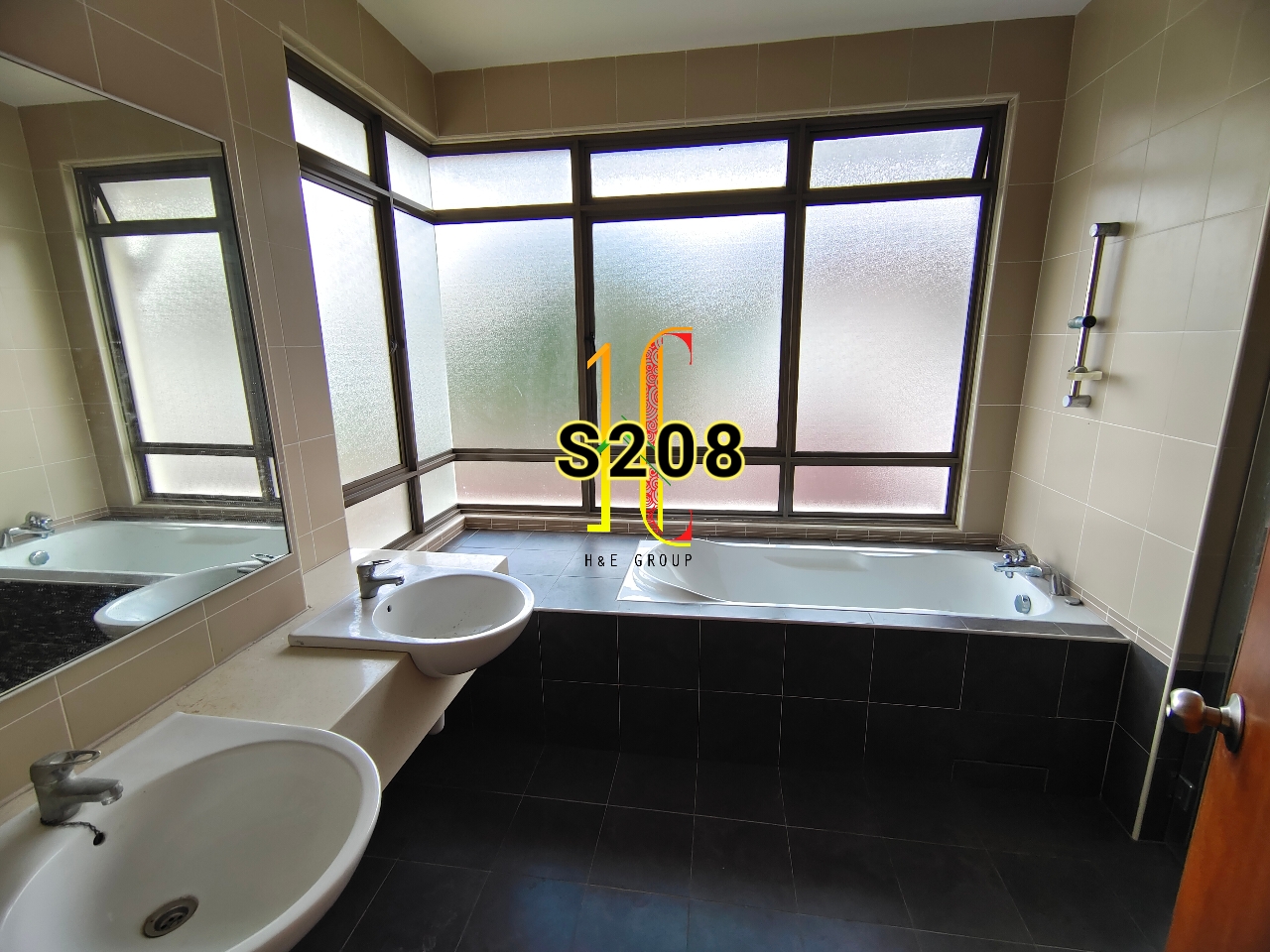 Glenmarie Cove image