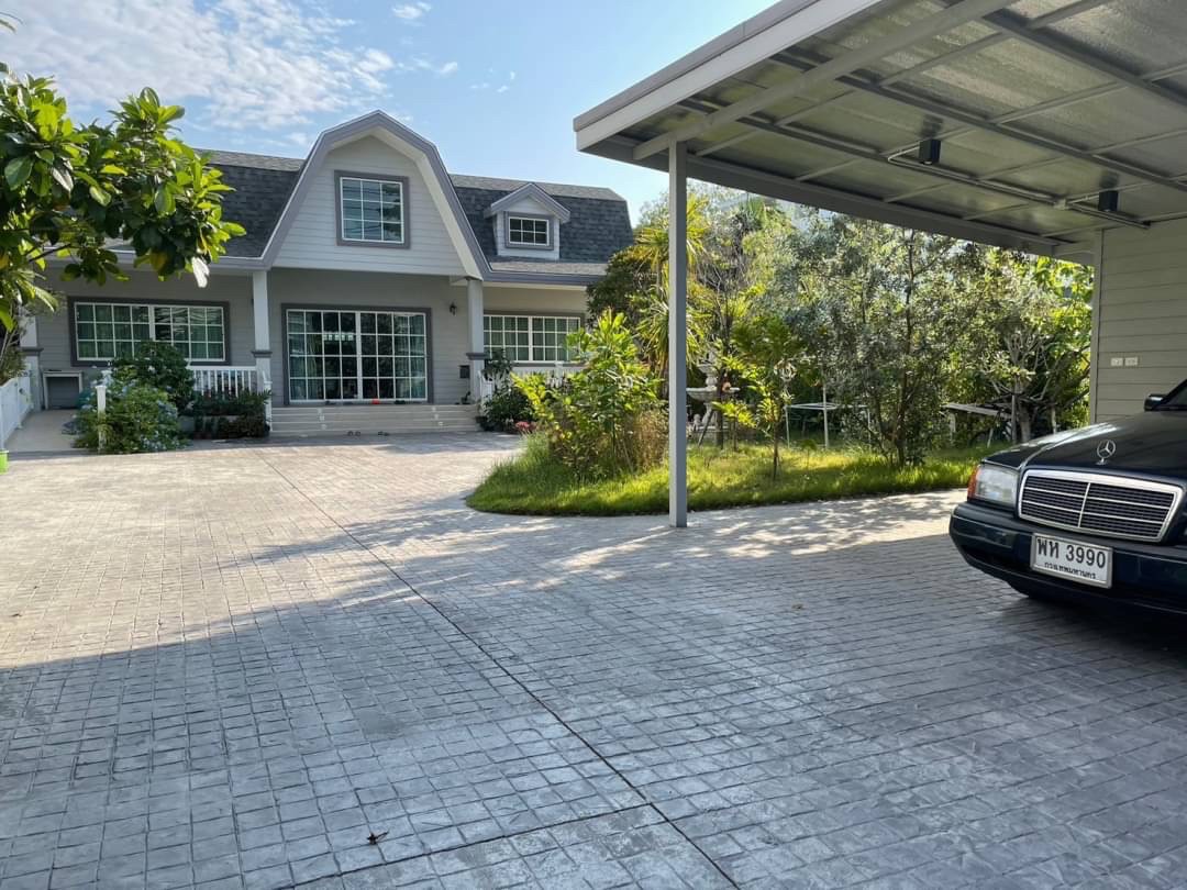 House for sale, own build in downtown at Bearing 41 image