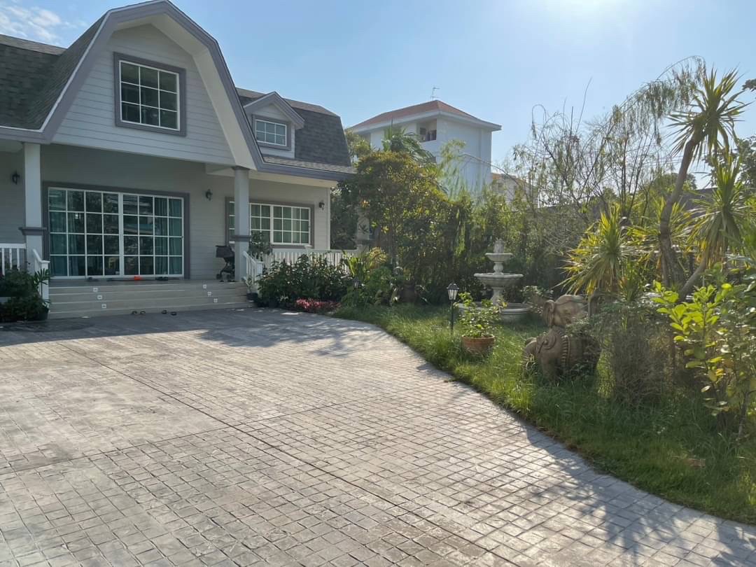 House for sale, own build in downtown at Bearing 41 image