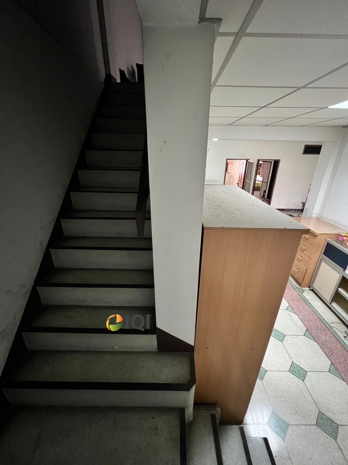 Commercial buildings along Khlong Phadung Krung Kasem image