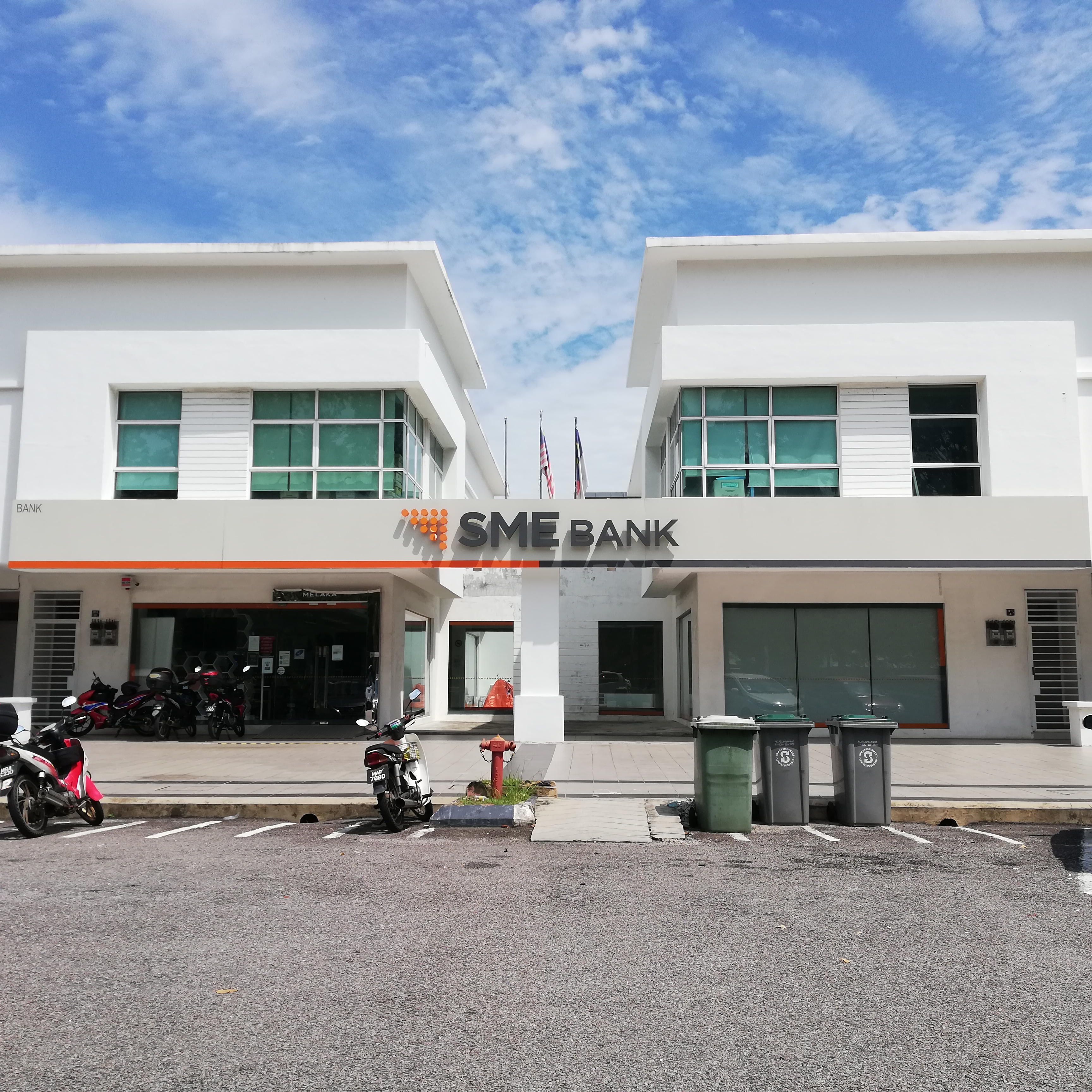 Taman 1 Lagenda image