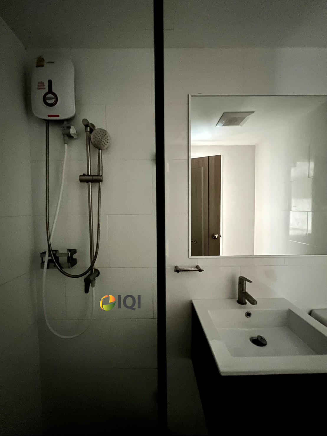 The Excel Groove Lasalle 52 Alley Condo for sale  image