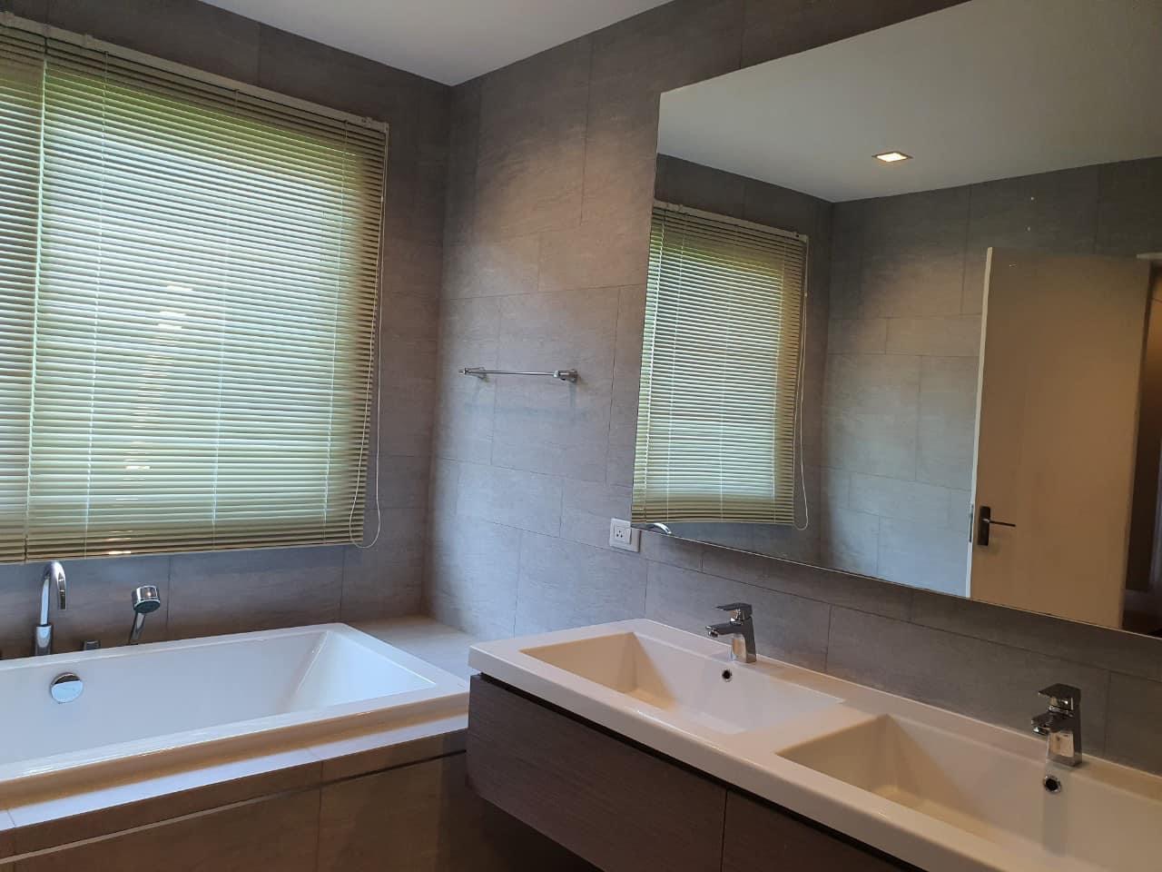 House for rent Laddarom Village Bangna-Trad km.7 image