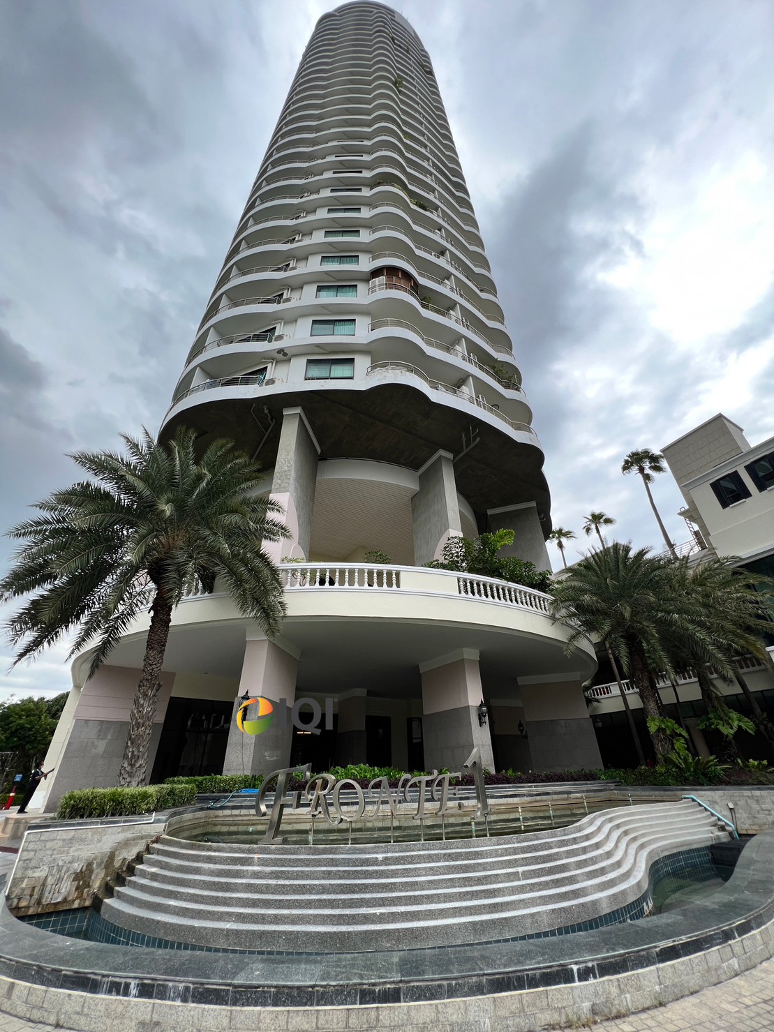 For sale condo Supalai Casa Riva Fronte 1 image