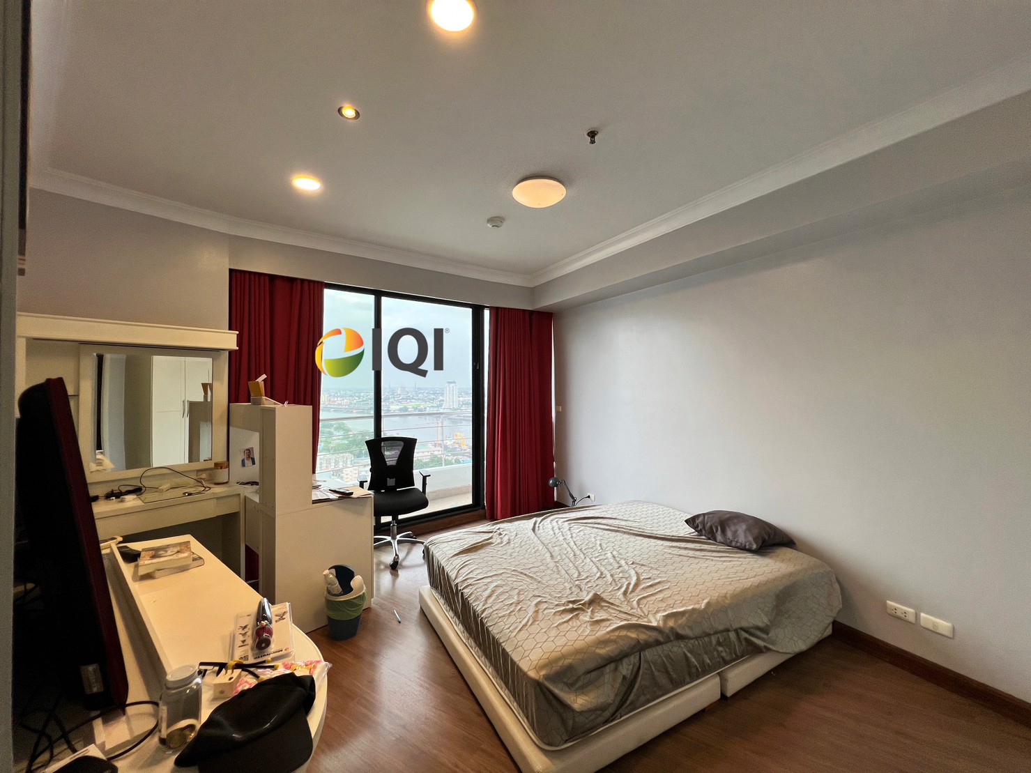 For sale condo Supalai Casa Riva Fronte 1 image