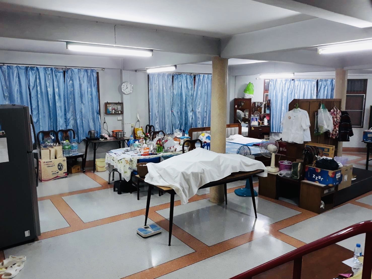 For sale Commercial building 5 storey, 2 booths image