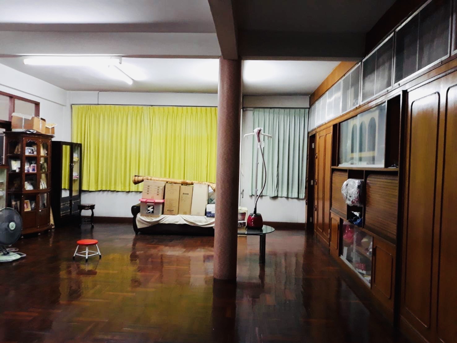 For sale Commercial building 5 storey, 2 booths image