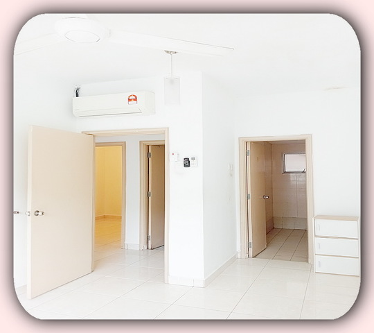 Perdana View Condominium image