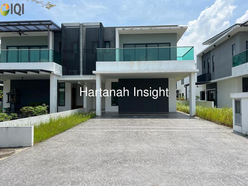 Semi D Intermediate D'Island Residence Puchong For Sale