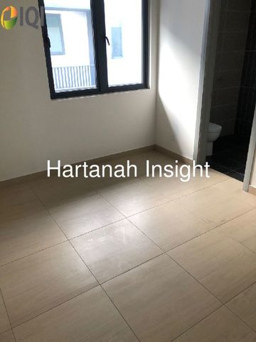 Semi D Intermediate D'Island Residence Puchong For Sale image