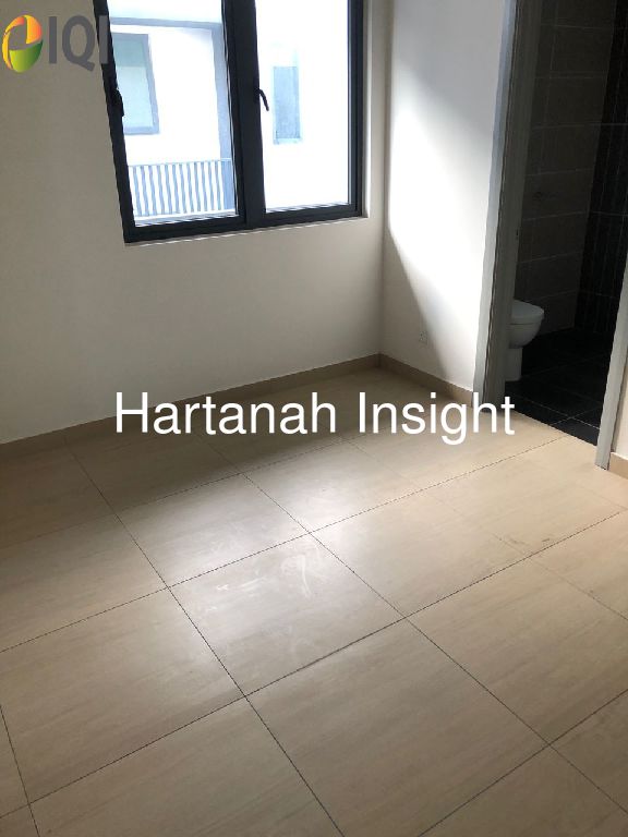 Semi D Intermediate D'Island Residence Puchong For Sale image
