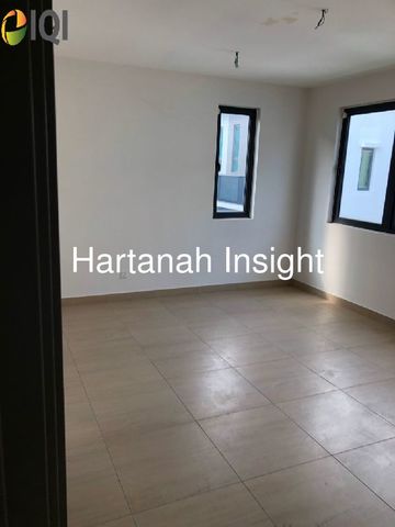 Semi D Intermediate D'Island Residence Puchong For Sale image