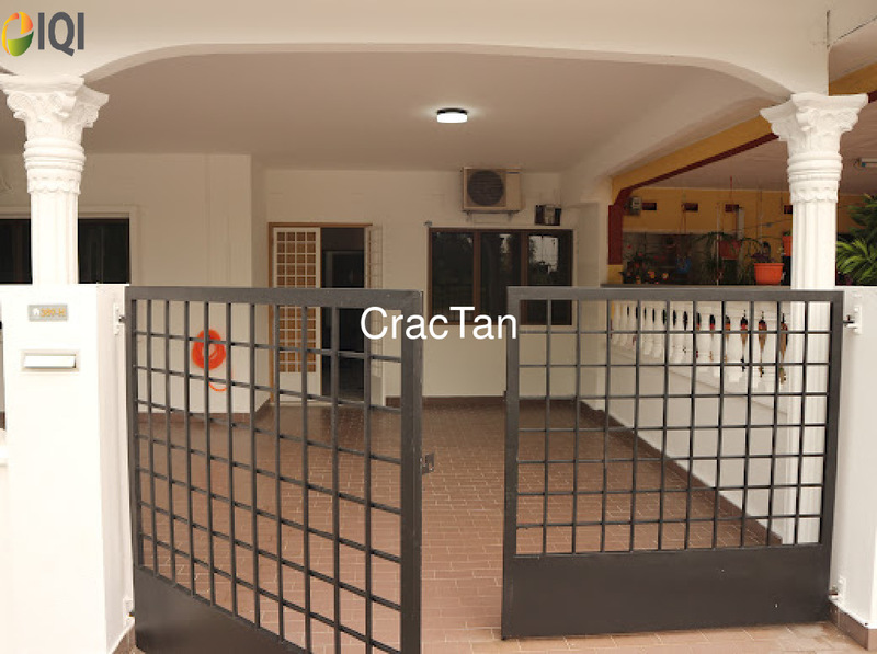 Fully Furnished 1.5 Storey Terrace House @ Ujong Pasir for Rent