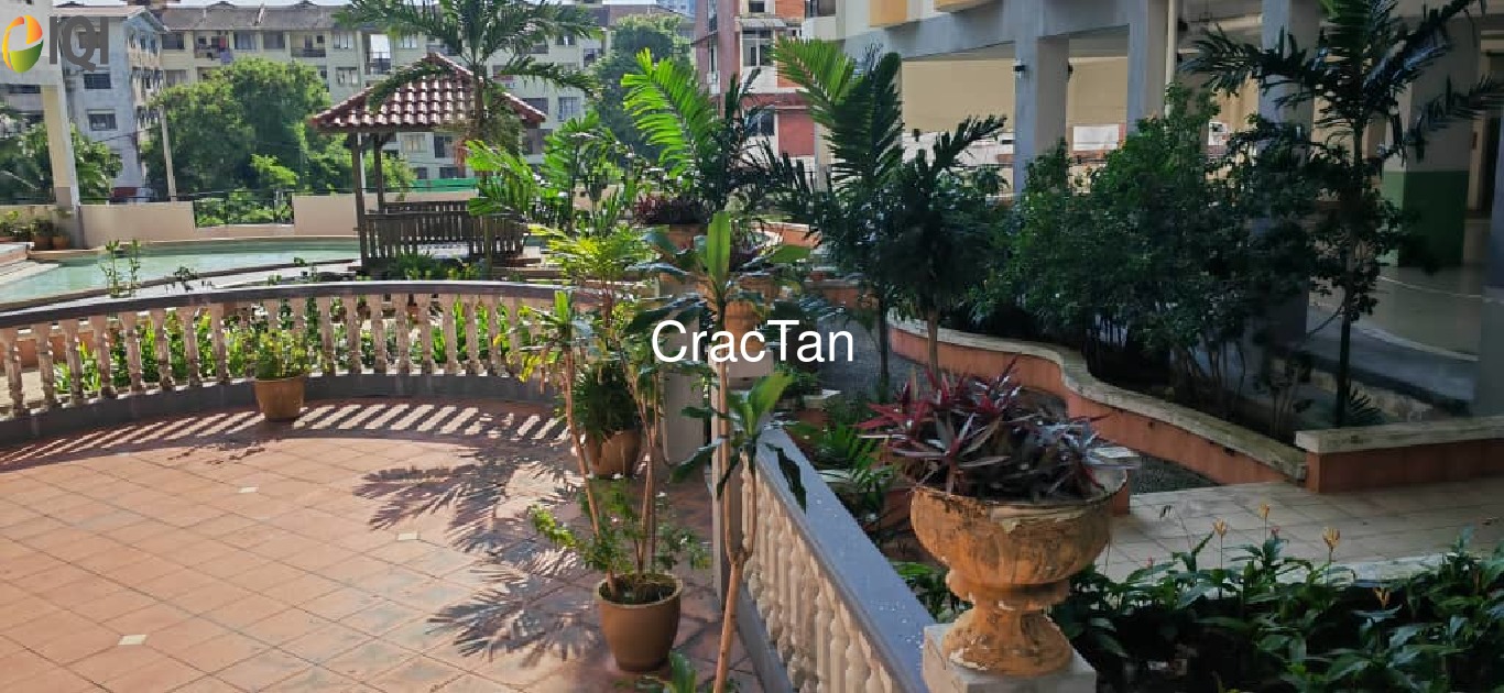 Huge Freehold 3 Storey Terrace House for Sale at Ujong Pasir image