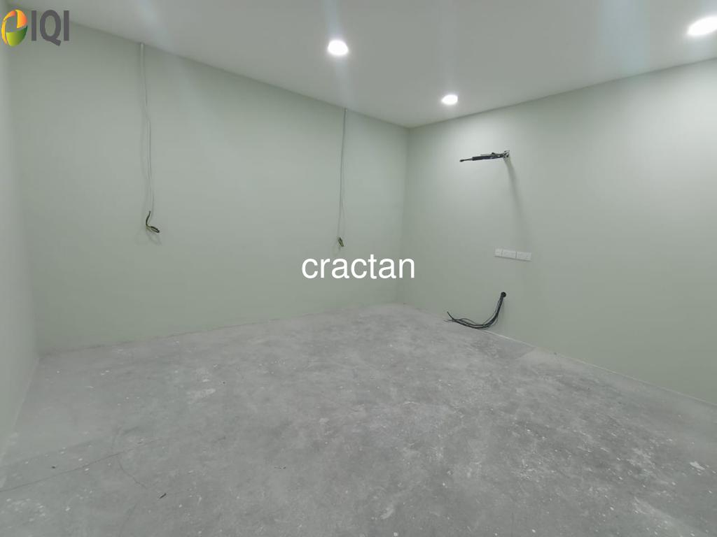 Facing AMJ Main Road Shop Lot @ Taman Cheng Baru for Rent image