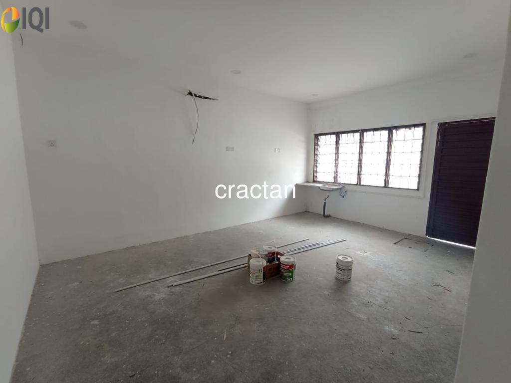 Facing AMJ Main Road Shop Lot @ Taman Cheng Baru for Rent image
