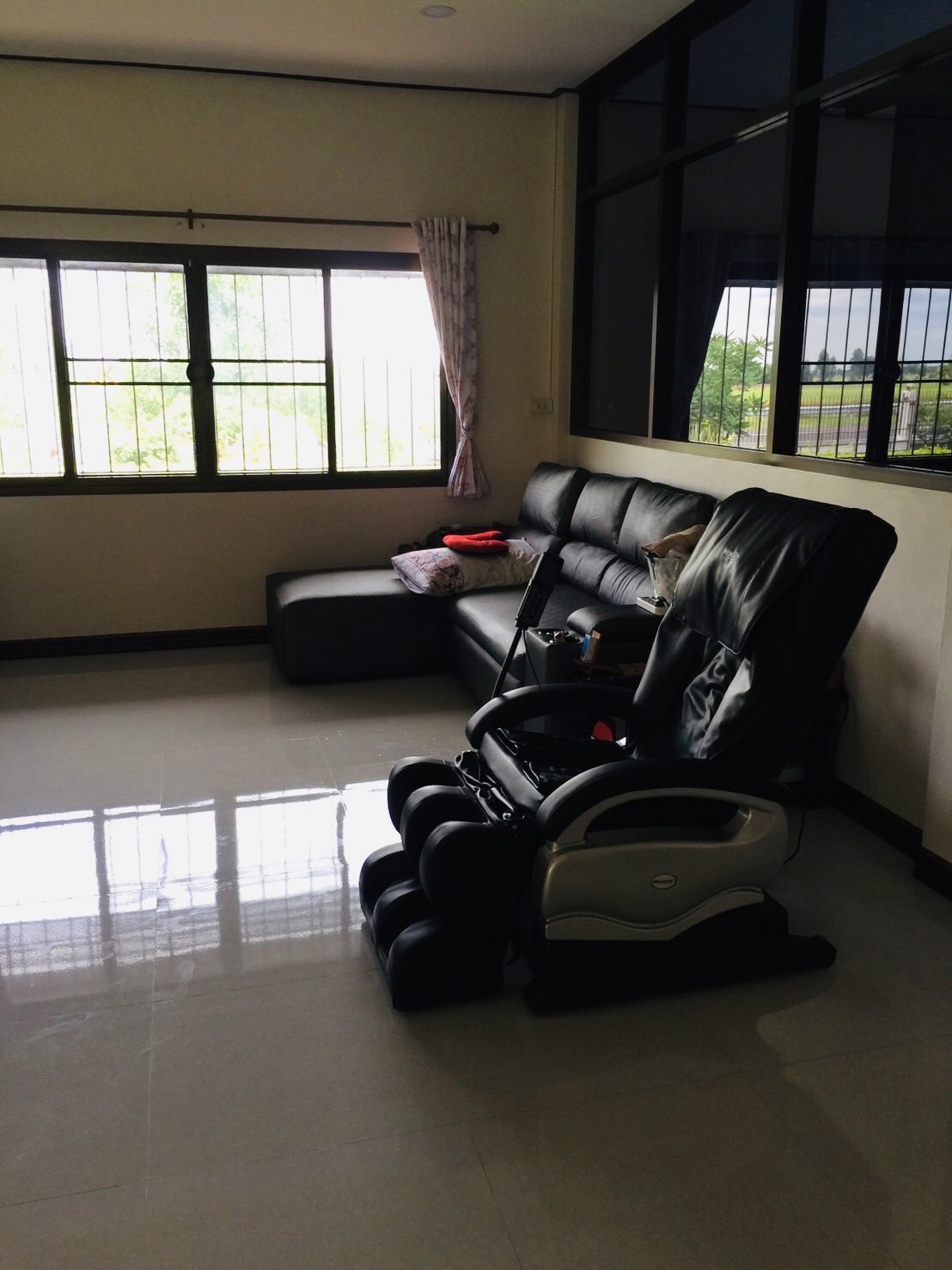 Land for sale with buildings angthong province thailand image