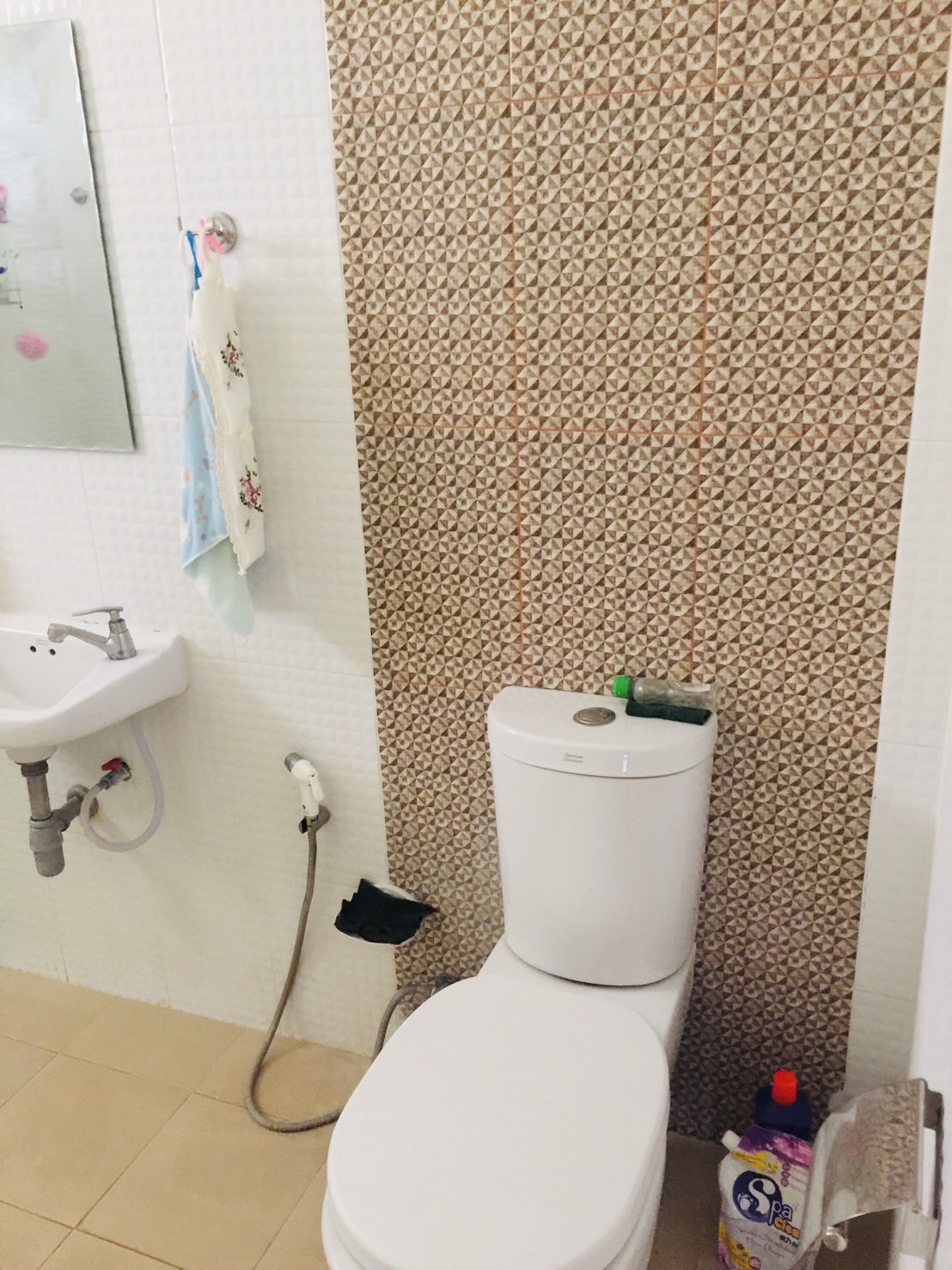 Land for sale with buildings angthong province thailand image