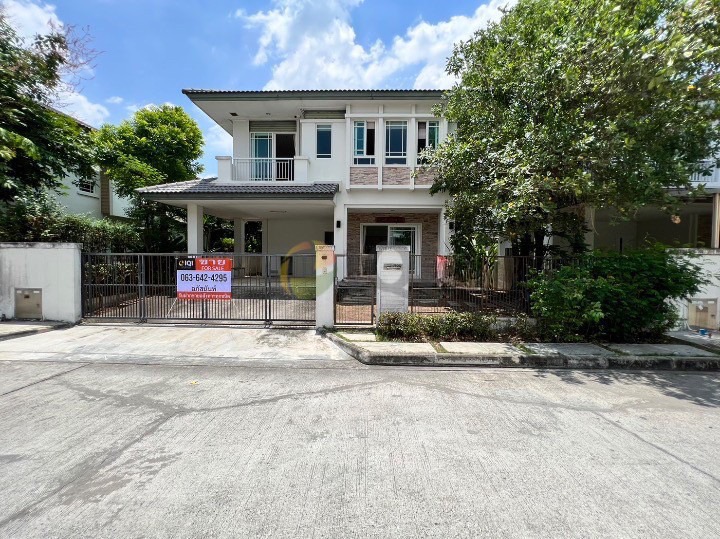 Single house for sale, Manthana Village, Ramintra-Wongwaen. image