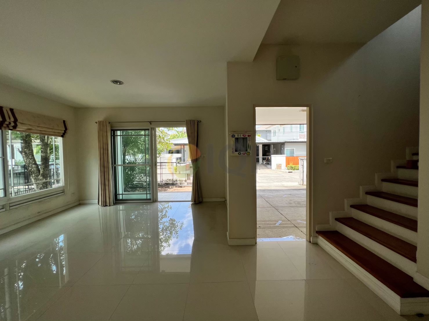 Single house for sale, Manthana Village, Ramintra-Wongwaen. image