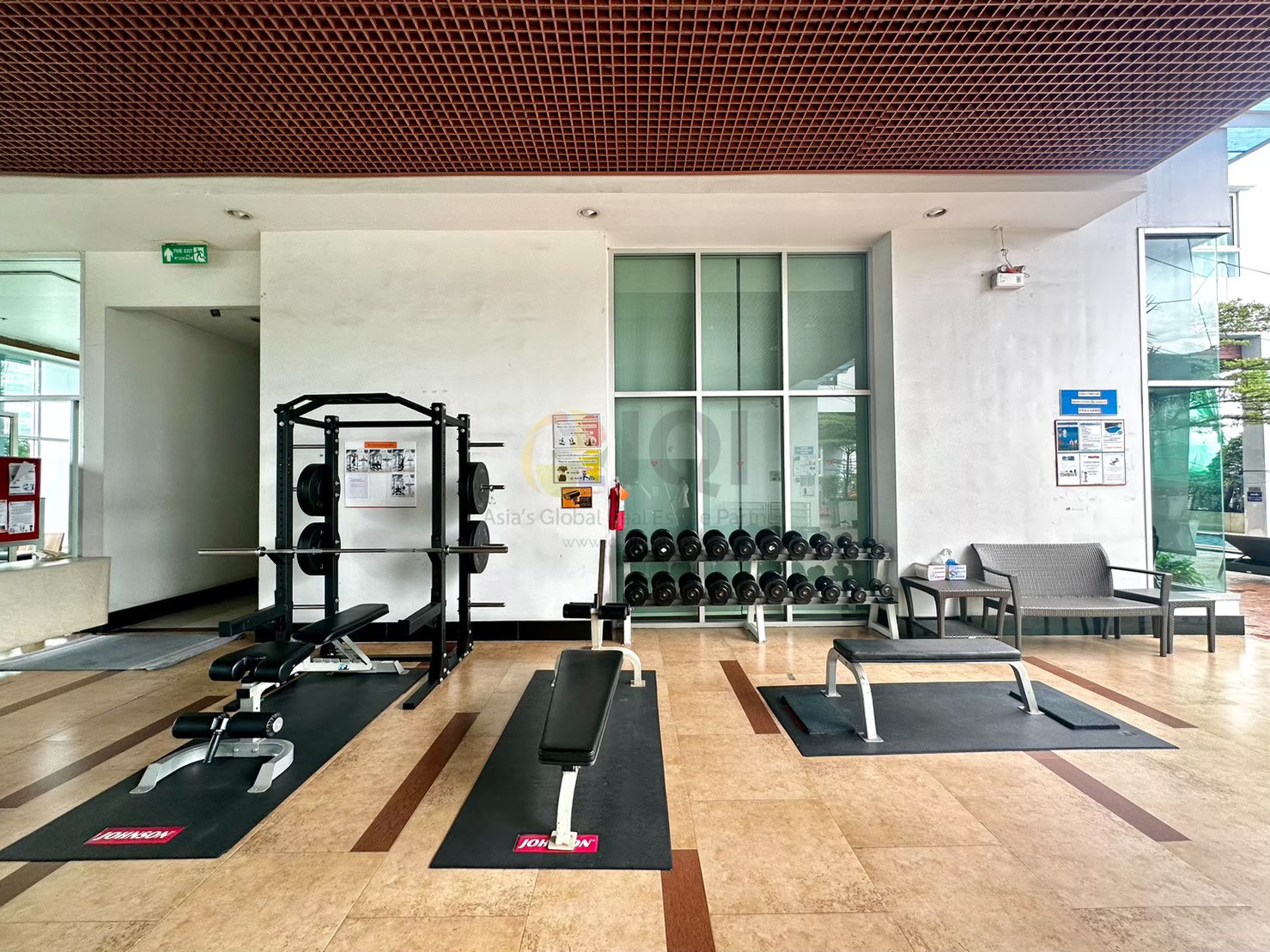 Condo Diamond Ratchada Condo Diamond Ratchada is on the main Ratchada Road, near MRT Huai Khwang. image