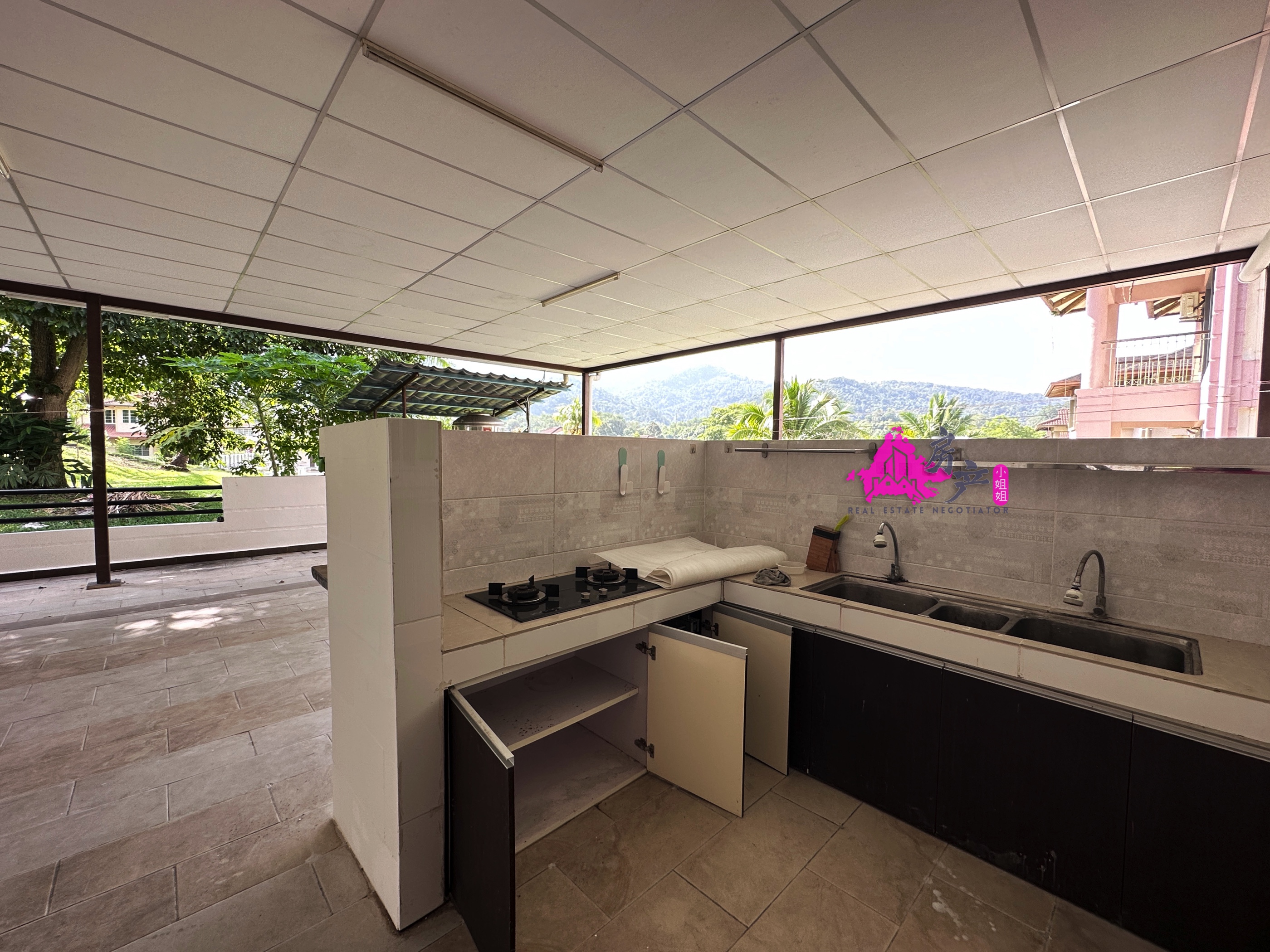 Kiansom Country Height image