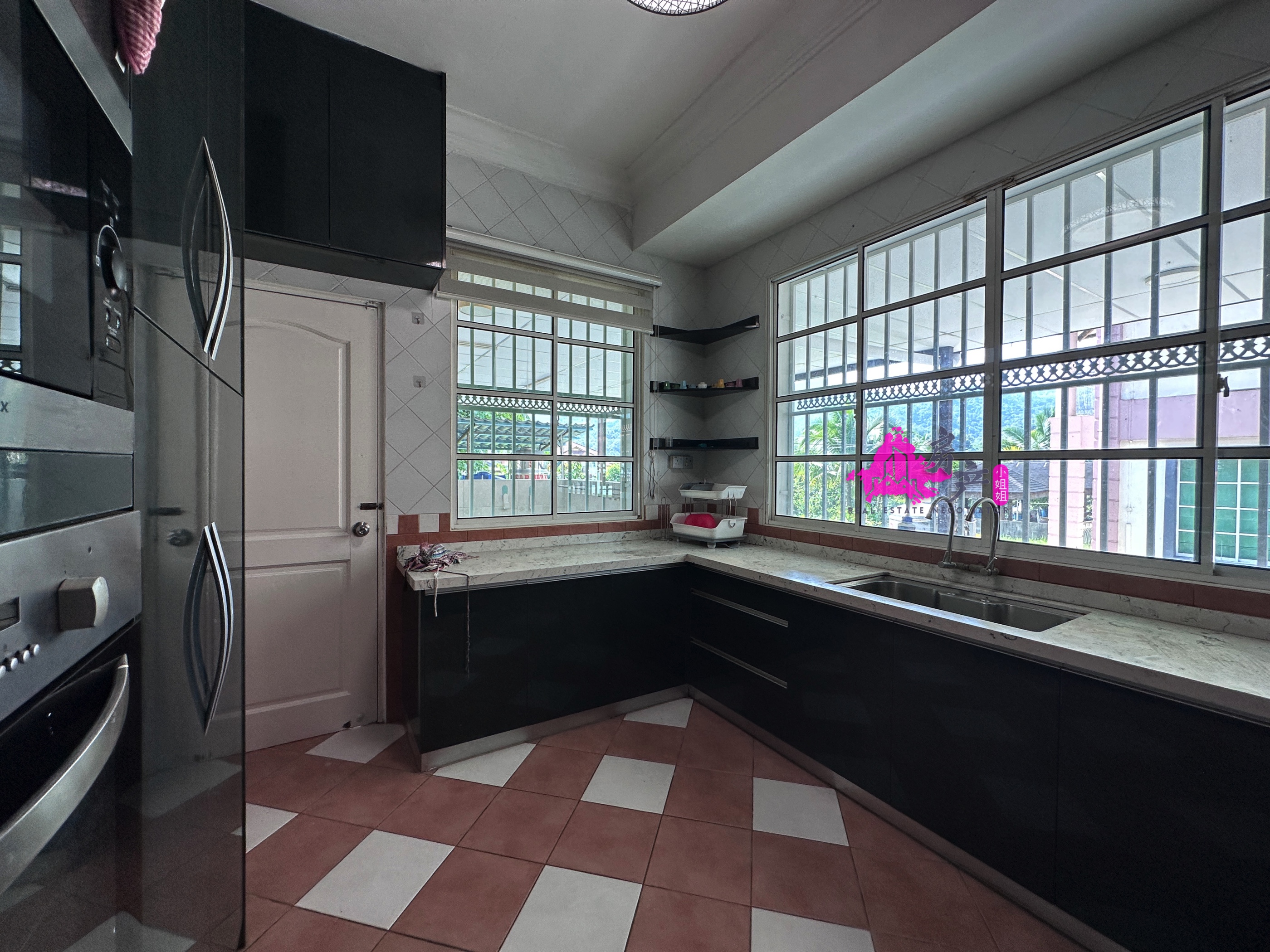 Kiansom Country Height image