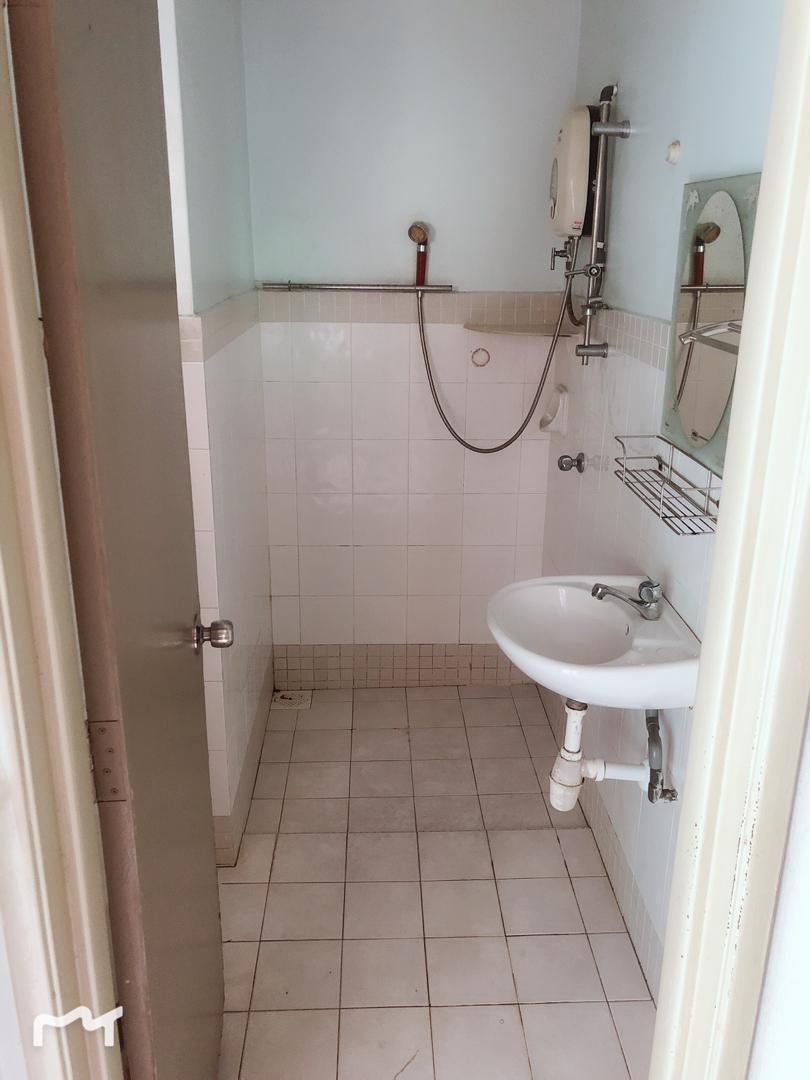 100% Loan| Andari Town Villa Phase 2|Selayang Heights|corner|ground floor| image