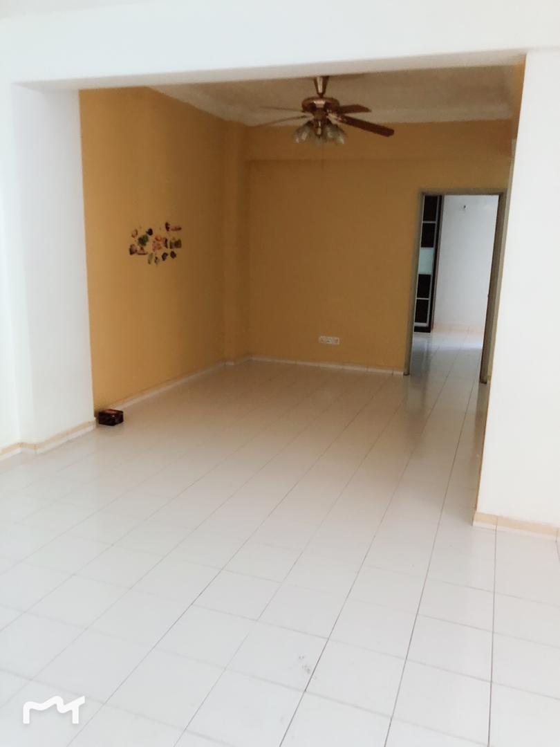 100% Loan| Andari Town Villa Phase 2|Selayang Heights|corner|ground floor| image